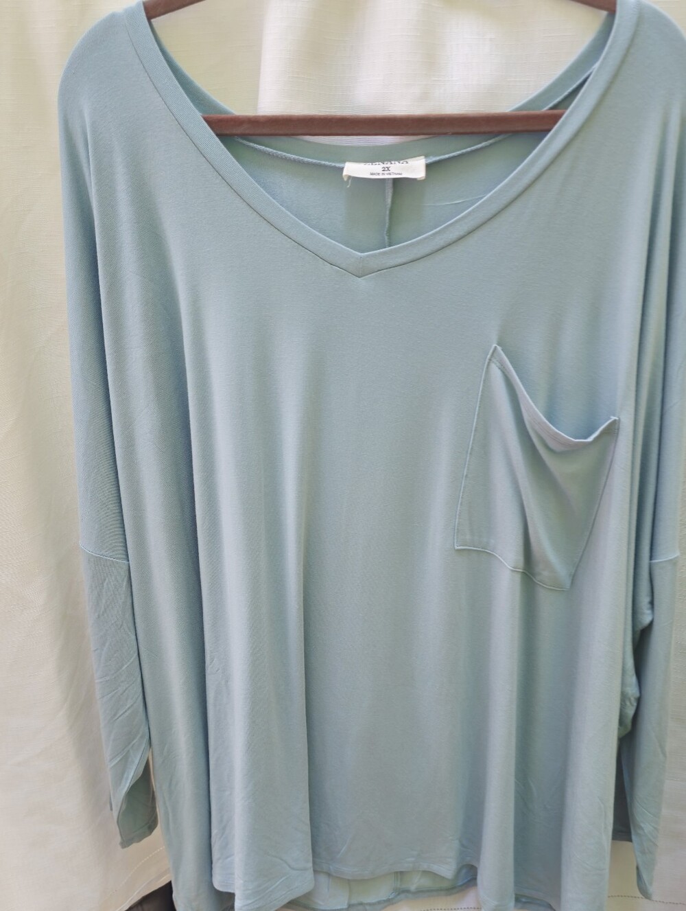 Zenana Women's Size 2X Seafoam Green Oversized V-Neck Pocket Top NWOT